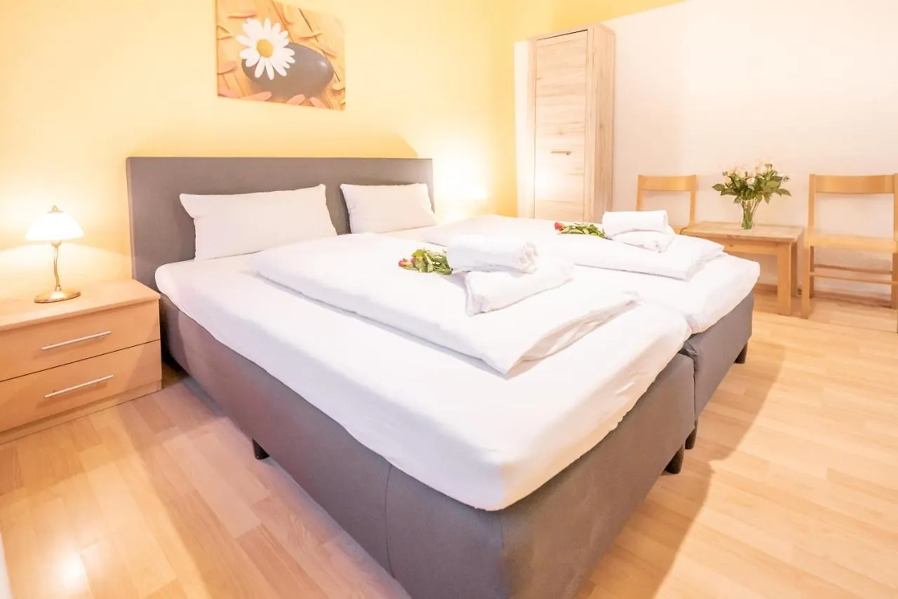 Hotel Bejuna By Vivere Stays Dusseldorf